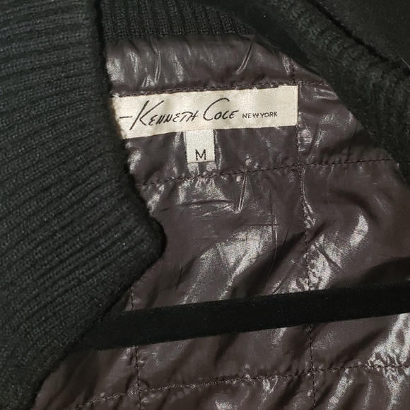 Pea coat in great condition slightly warn. - Picture 3 of 5
